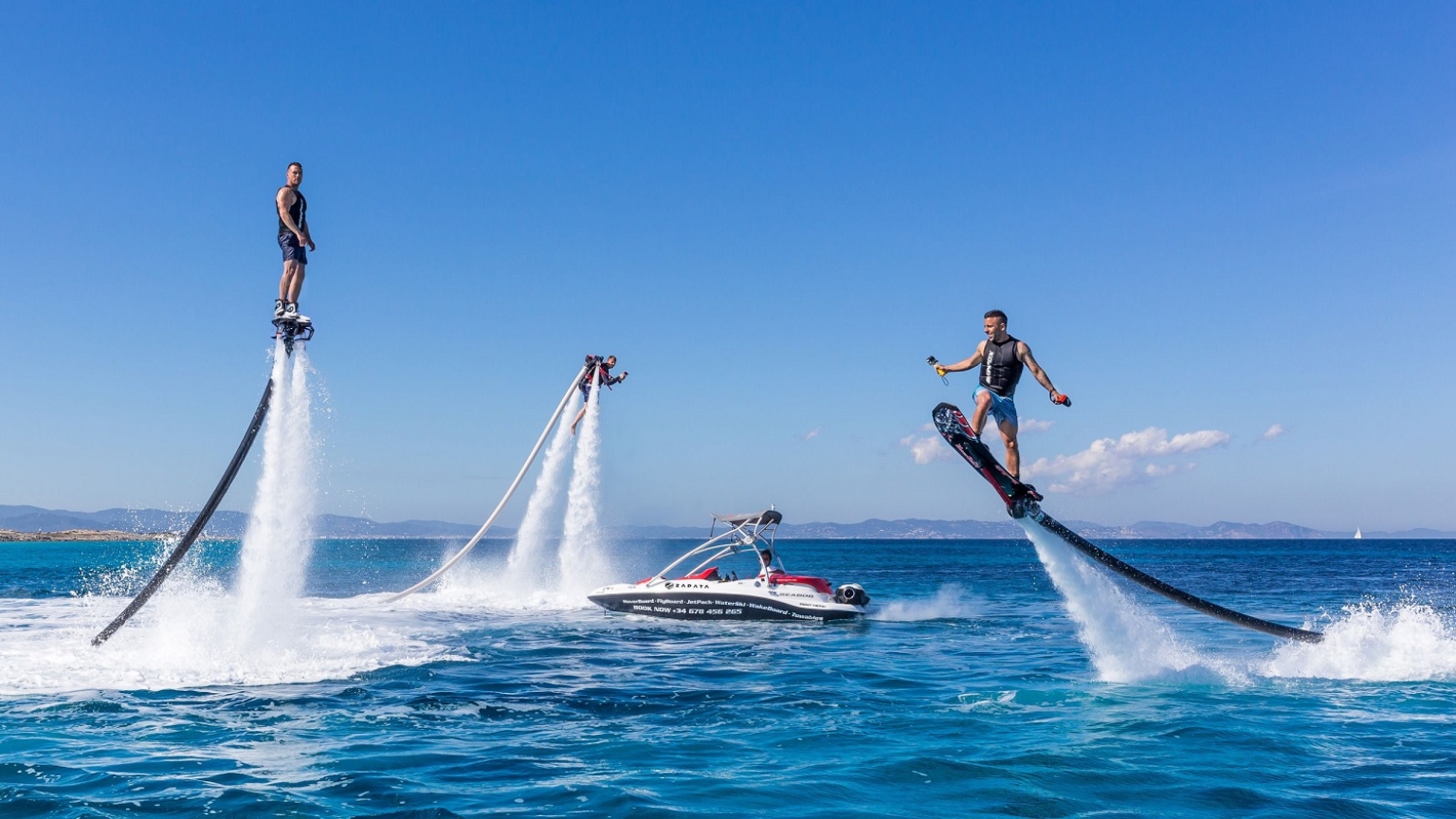 Flyboard Nha Trang – Trò chơi uốn lượn, bay trên nước cực hấp dẫn